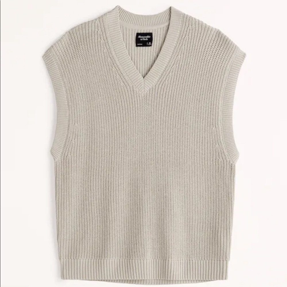 Abercrombie Mens Oversized V-Neck Sweater Vest Beige
